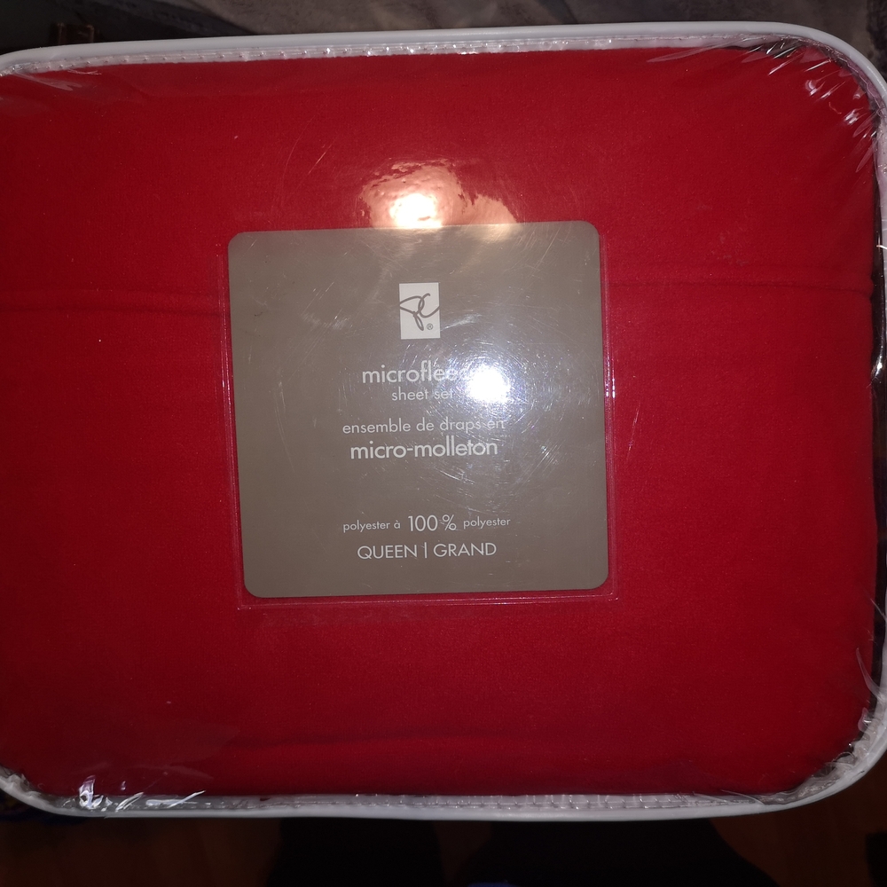 Red Microfleece Sheet Set - Queen